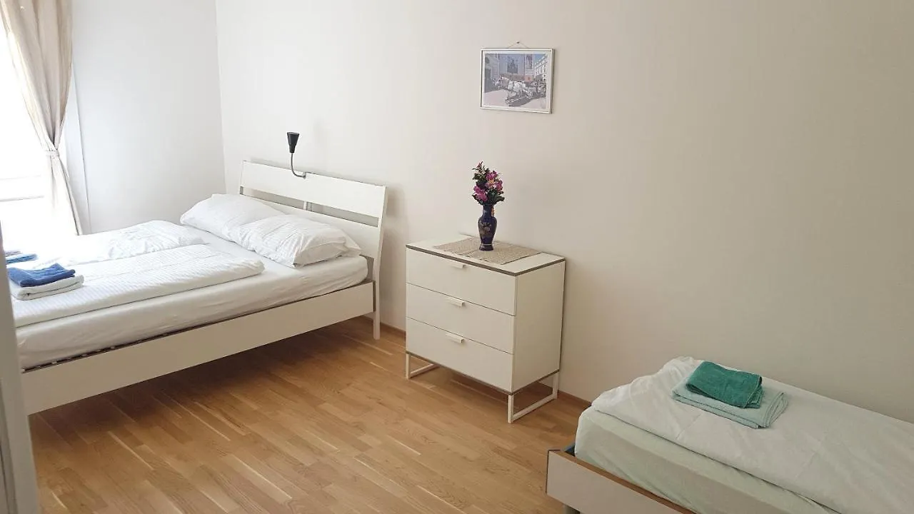 Sobieski Inner Ring Apartments Vienna