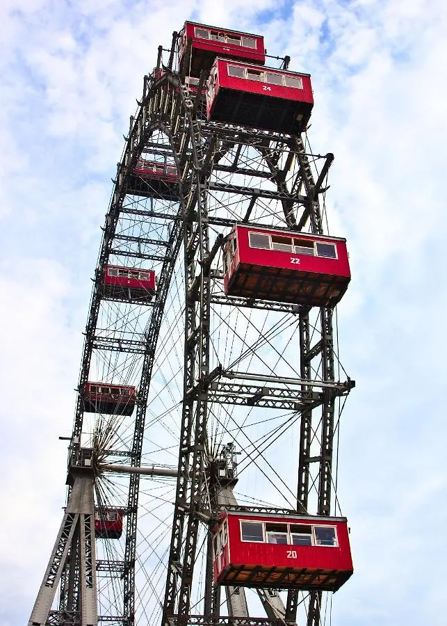 Sobieski Inner Ring Apartments Vienna